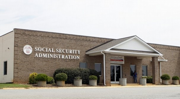What are the office hours for the Social Security Administration?